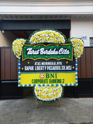 Papan Bunga Duka di Semidang Alas
