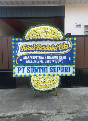Papan Bunga Duka di Semidang Alas